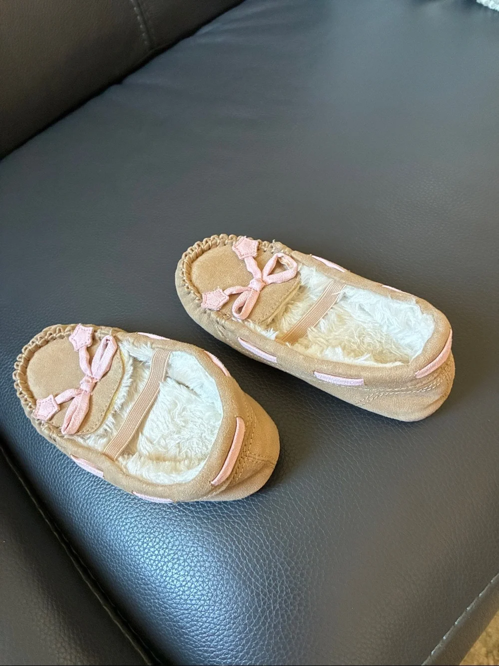 N/A cozy tan